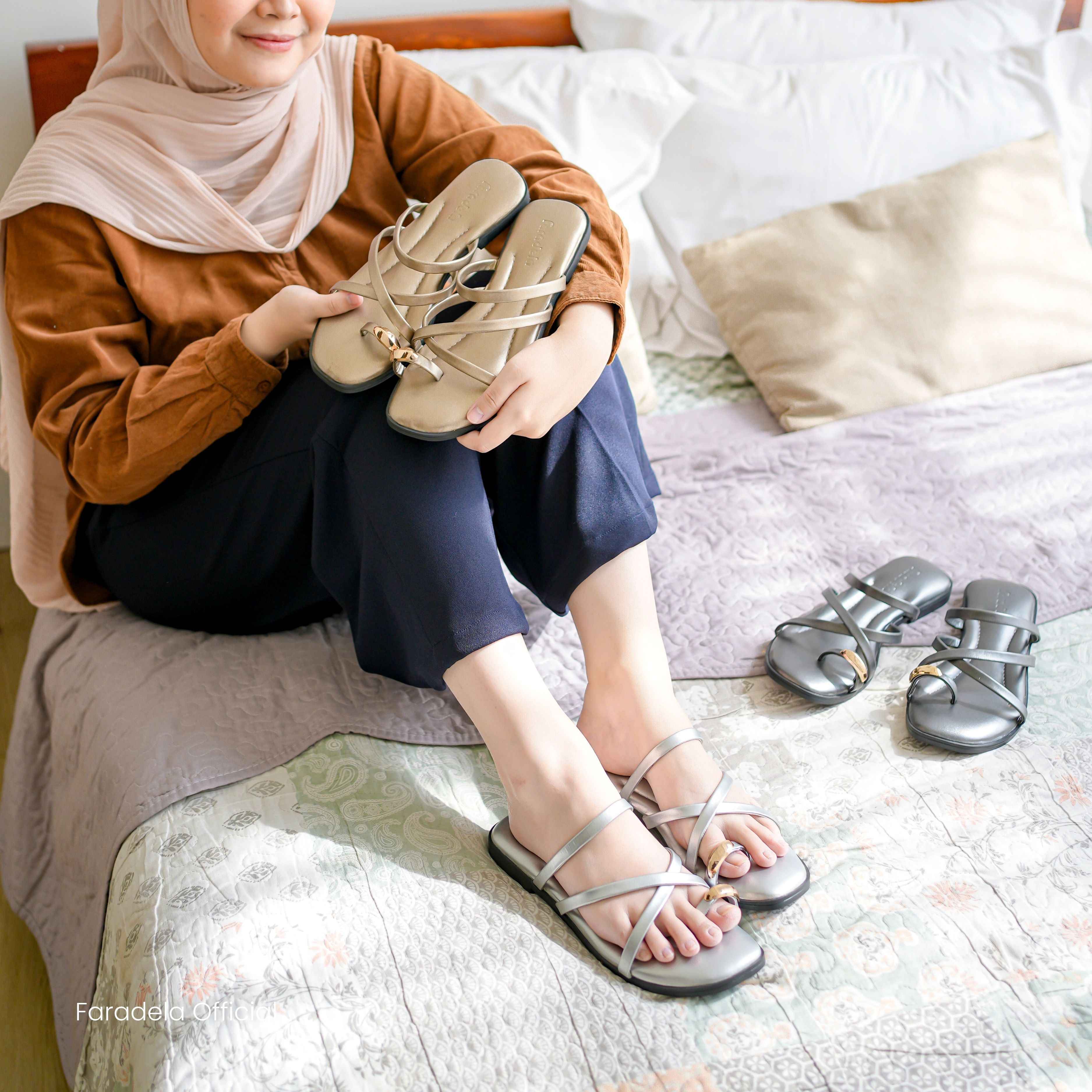 Anne Sandal Jepit Wanita Teplek Jepit Antislip Elegan Kekinian